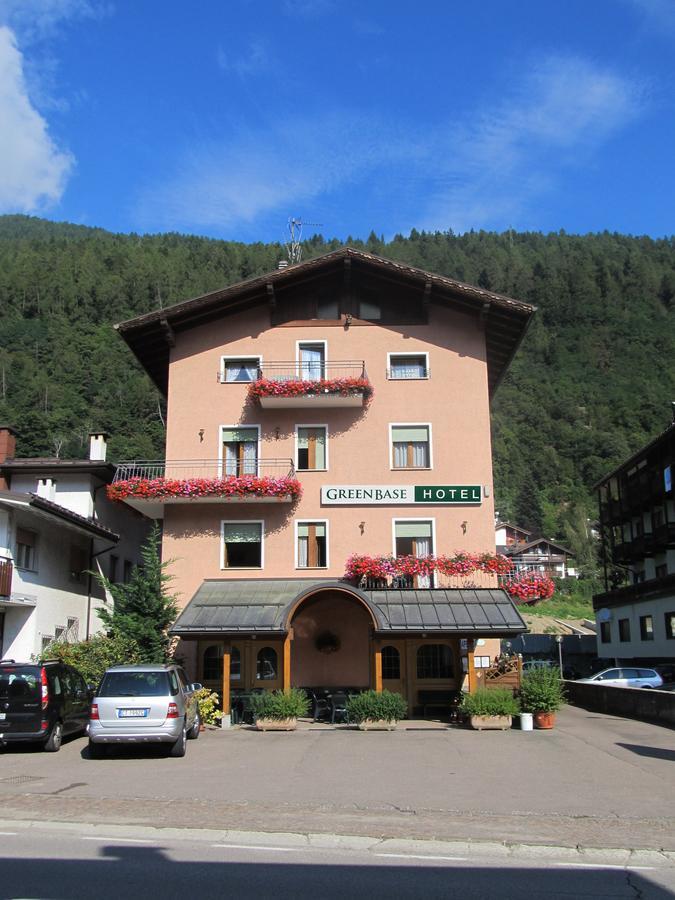 Green Base Hotel B&B Malè Kültér fotó
