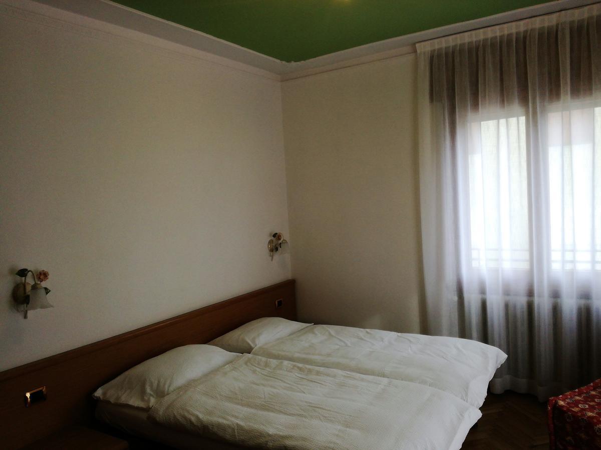 Green Base Hotel B&B Malè Kültér fotó