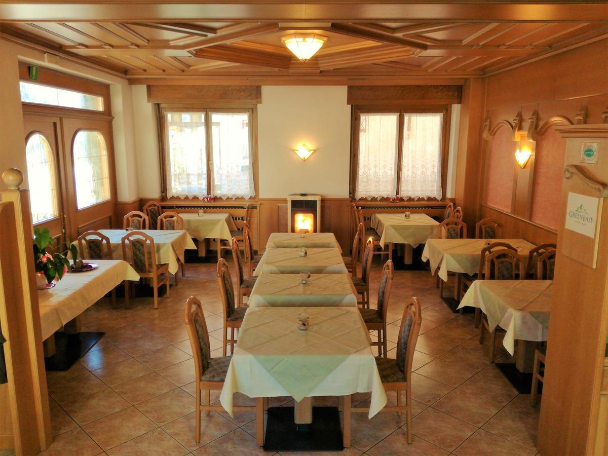 Green Base Hotel B&B Malè Kültér fotó